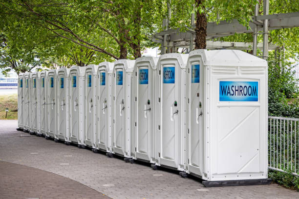 Best Porta potty rental near me  in Cleveland, NC